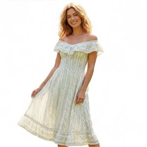 Sail to‎ Sable Smocked Bodice Dress Pistachio Leaf Midi Length Sz M Soft Girl